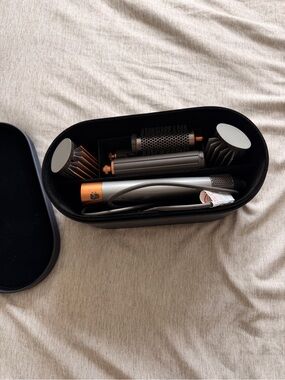 Dyson Airwrap Complete Multi-Styler Full Set w/ Case